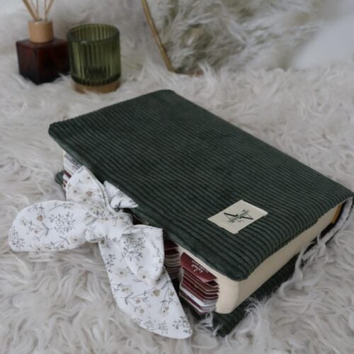 Protège coran velours kaki avec liens à nouer